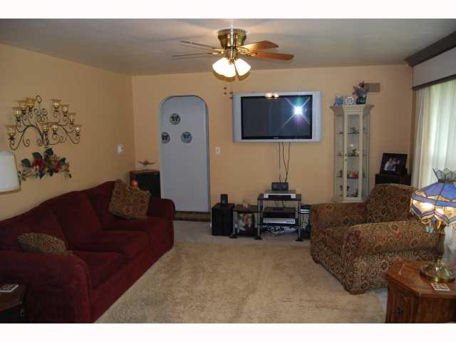 537 North Rangeline Road Anderson, IN 46012 - Photo 2 of 11 Gallery Image 2