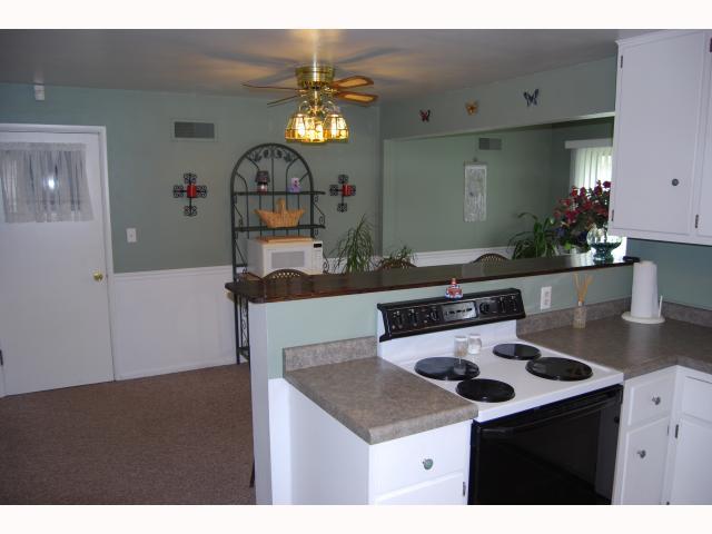 537 North Rangeline Road Anderson, IN 46012 - Photo 6 of 11 Gallery Image 6