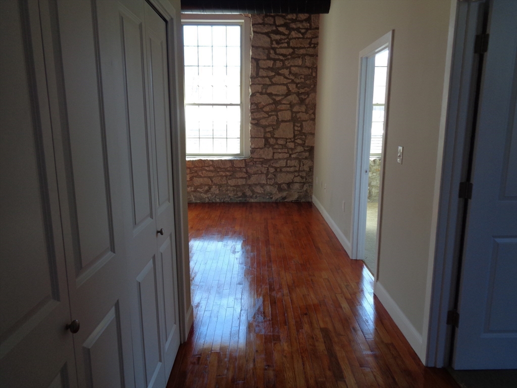 12 Brookside Road, Unit 20 Westford, MA 01886 - Photo 14 of 25 Gallery Image 14