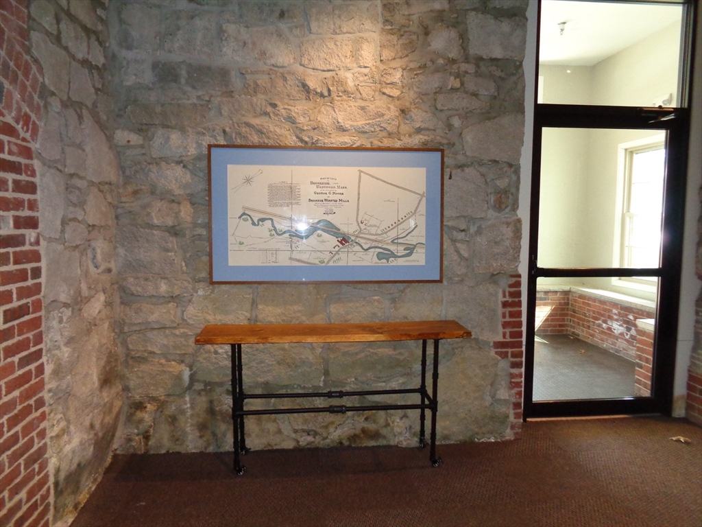 12 Brookside Road, Unit 20 Westford, MA 01886 - Photo 4 of 25 Gallery Image 4