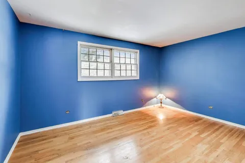 $119,000 | 17022 Magnolia Drive, Hazel Crest, IL 60429