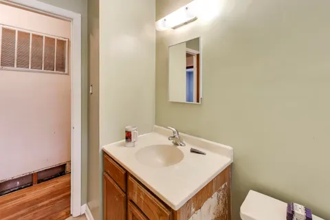 $119,000 | 17022 Magnolia Drive, Hazel Crest, IL 60429