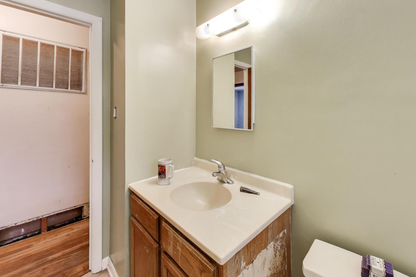 17022 Magnolia Drive Hazel Crest, IL 60429 - Photo 20 of 35