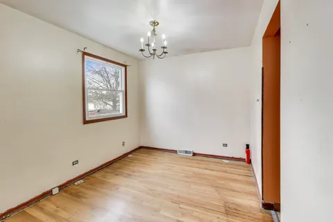 $119,000 | 17022 Magnolia Drive, Hazel Crest, IL 60429