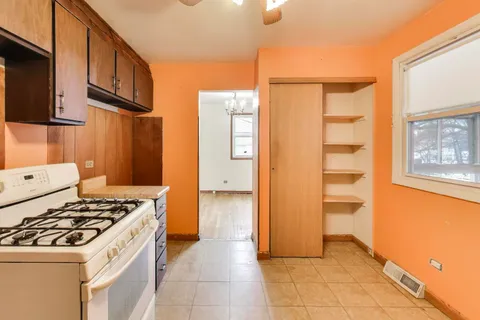 $119,000 | 17022 Magnolia Drive, Hazel Crest, IL 60429