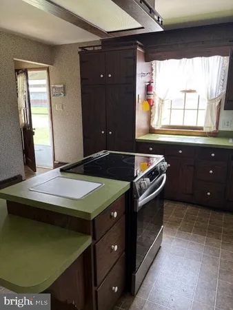 $1,800 | 291 Ruth Road, Fleetwood, PA 19522