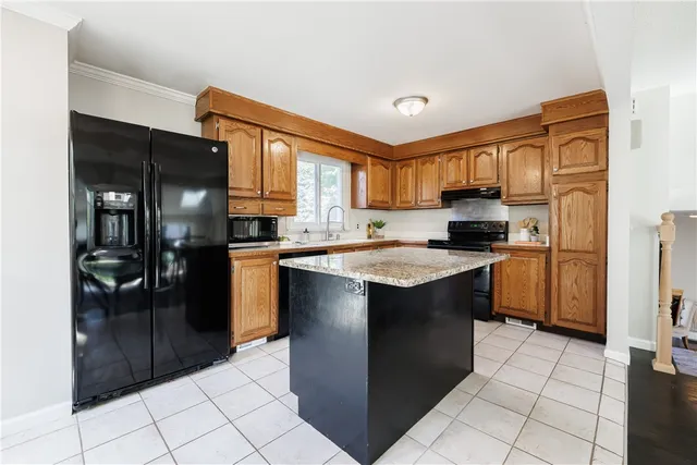 $260,000 | 8 Flagstaff Drive, Irondequoit, NY 14622