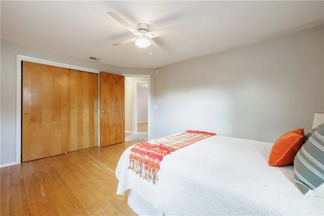 $260,000 | 8 Flagstaff Drive, Irondequoit, NY 14622