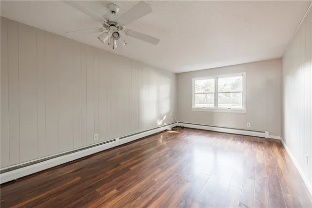 $260,000 | 8 Flagstaff Drive, Irondequoit, NY 14622