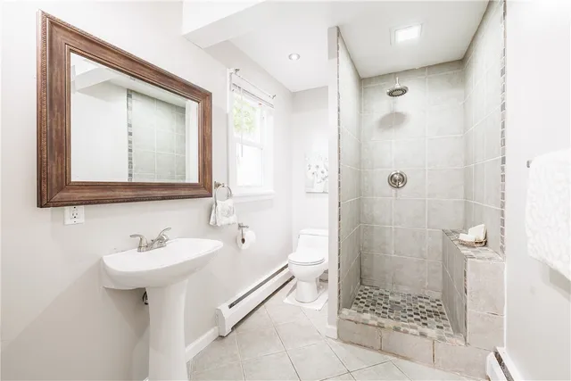 $260,000 | 8 Flagstaff Drive, Irondequoit, NY 14622