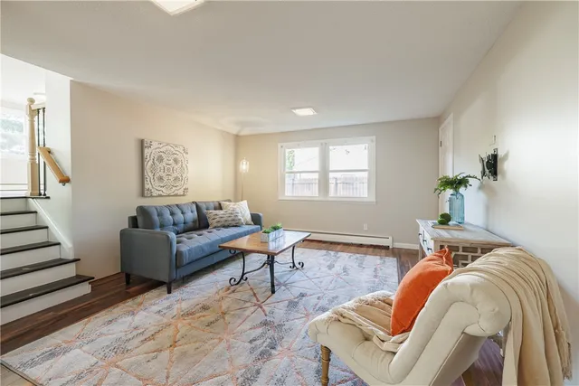 $260,000 | 8 Flagstaff Drive, Irondequoit, NY 14622