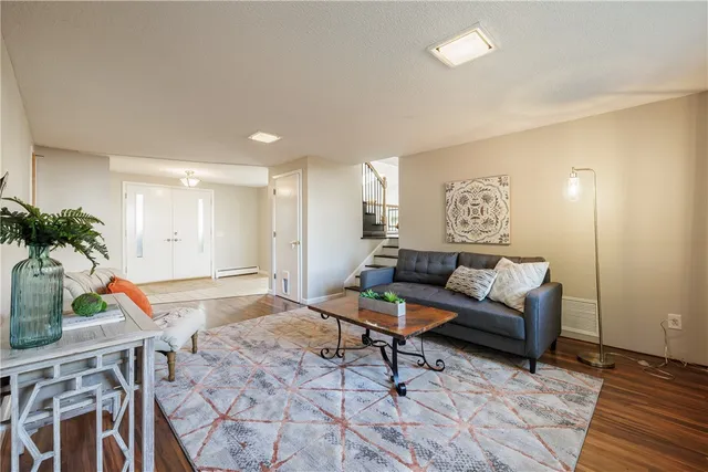 $260,000 | 8 Flagstaff Drive, Irondequoit, NY 14622