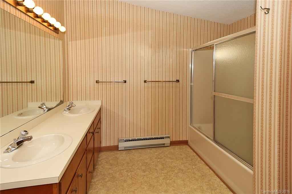 600 Brandywine Road, Unit 7 Waynesville, NC 28786 - Photo 15 of 20