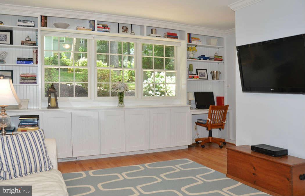 5706 Gloster Road Bethesda, MD 20816 - Photo 19 of 30 Interior (General)