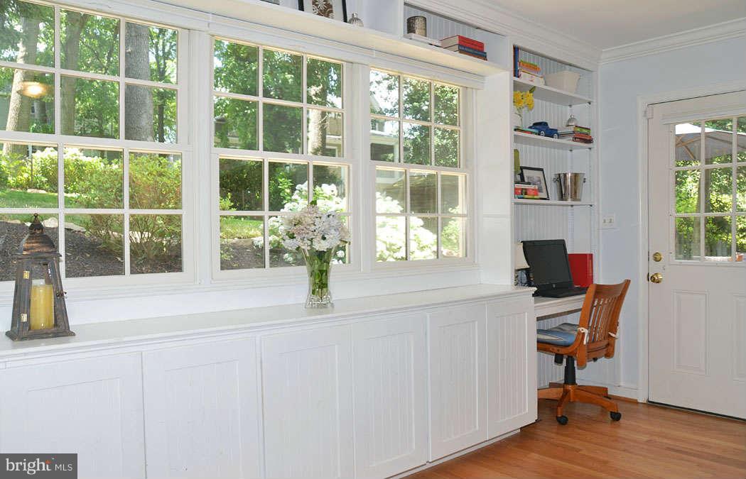 5706 Gloster Road Bethesda, MD 20816 - Photo 20 of 30 Interior (General)
