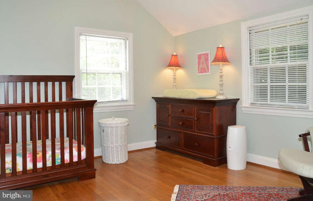 5706 Gloster Road Bethesda, MD 20816 - Photo 24 of 30 Bedroom
