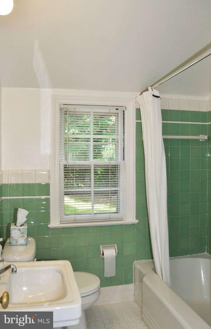 5706 Gloster Road Bethesda, MD 20816 - Photo 26 of 30 Bath
