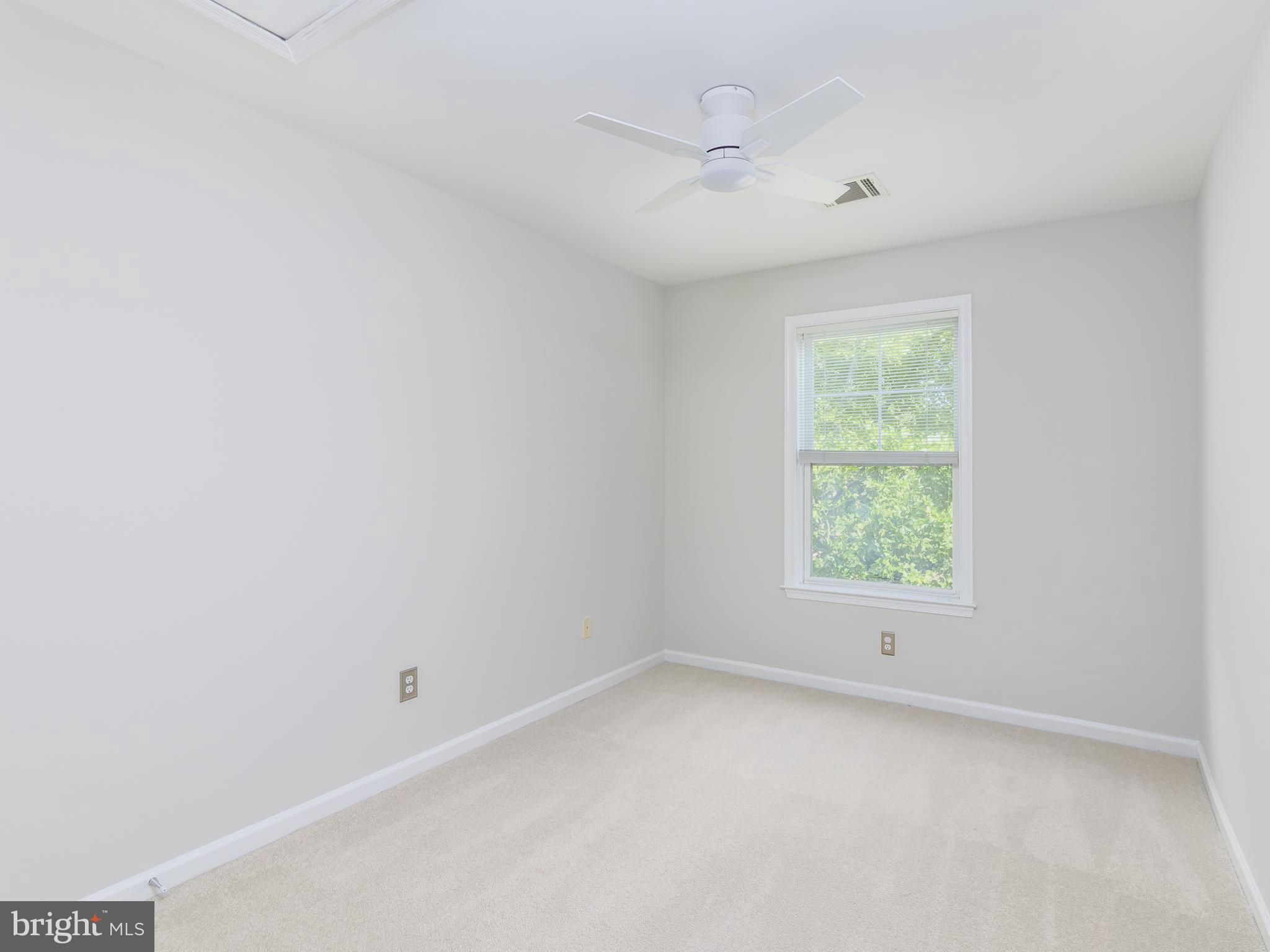 42853 Golf View Drive Chantilly, VA 20152 - Photo 16 of 23