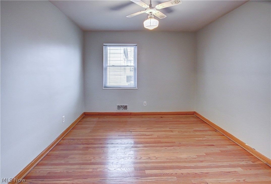 5910 Ridgewood Avenue Parma, OH 44129 - Photo 19 of 22