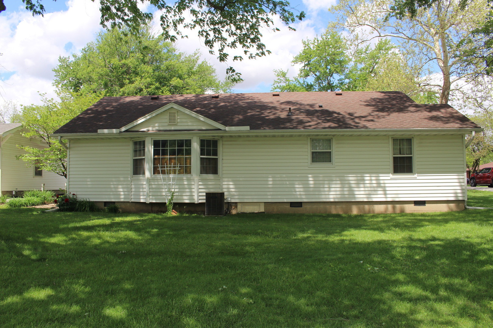 517 South Wilson Street Clinton, IL 61727 - Photo 16 of 17