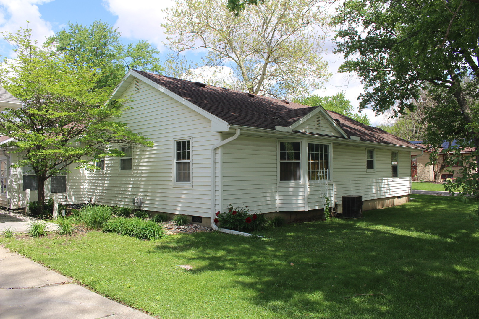 517 South Wilson Street Clinton, IL 61727 - Photo 17 of 17
