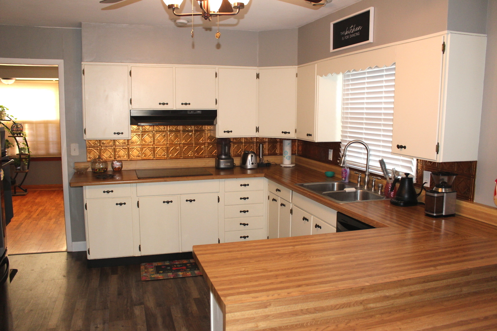 517 South Wilson Street Clinton, IL 61727 - Photo 7 of 17