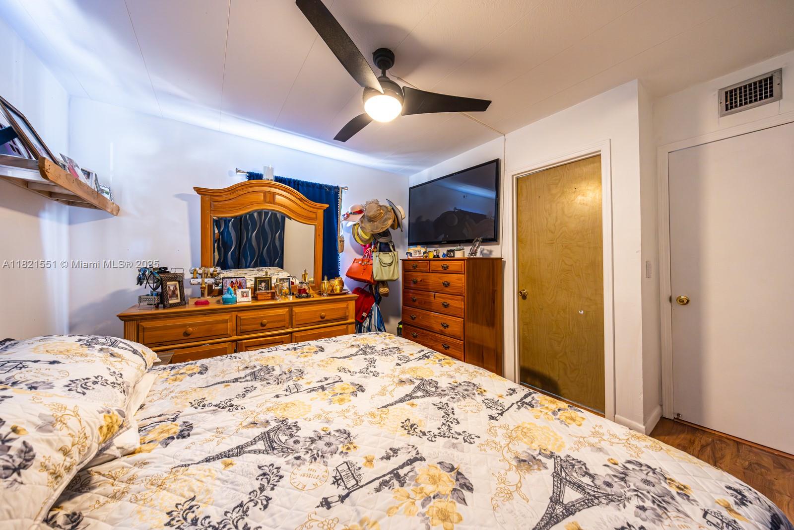 780 95th Street Marathon, FL 33050 - Photo 26 of 31 a bedroom with bed and window