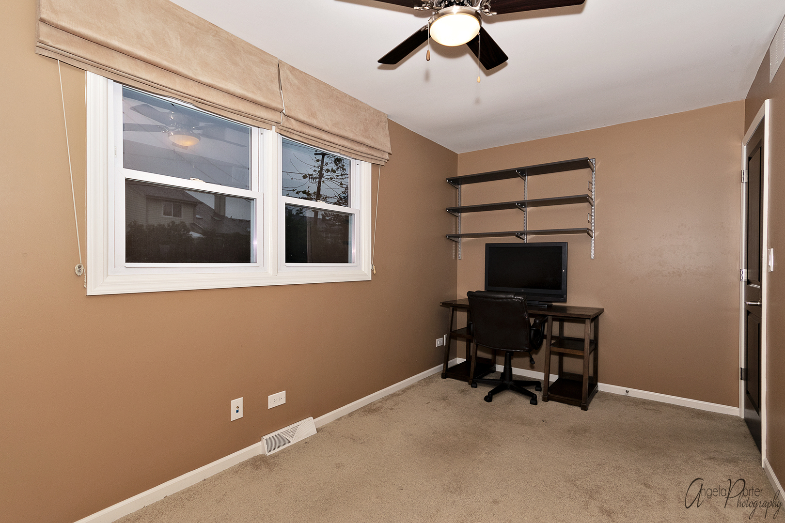13 Johnathan Road Lake Zurich, IL 60047 - Photo 22 of 27 a view of workspace with windows
