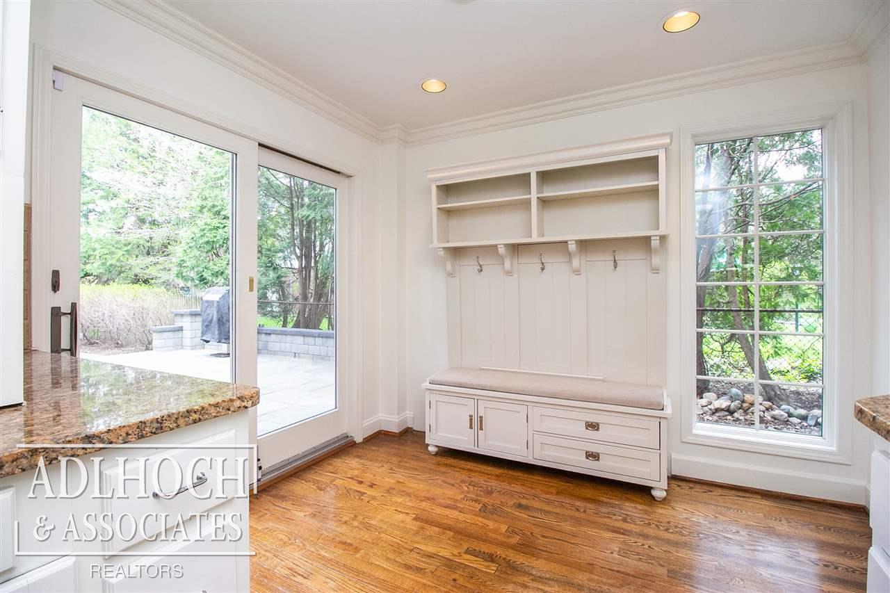 294 Touraine Road Grosse Pointe Farms, MI 48236 - Photo 8 of 52
