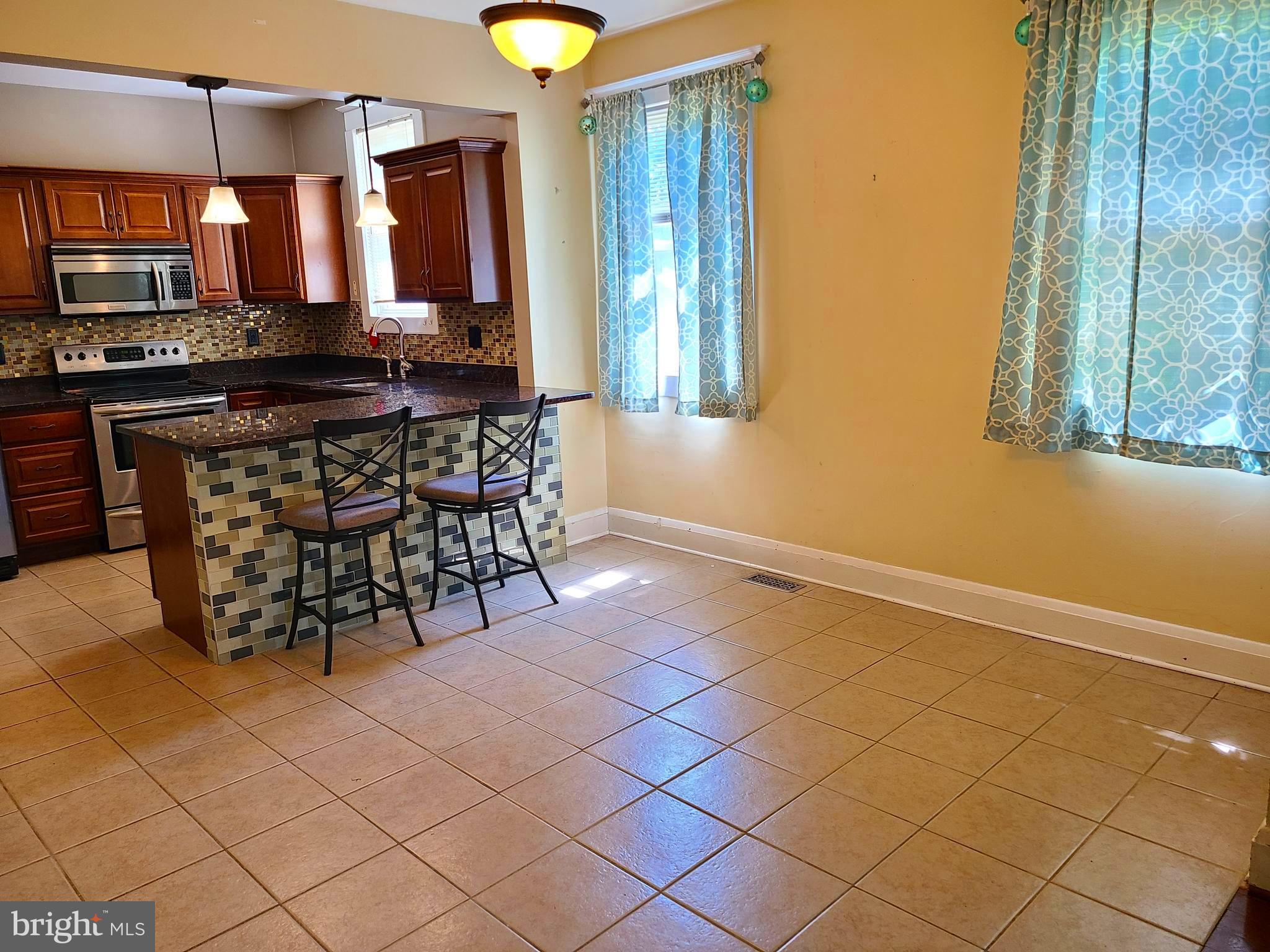 419 North Bend Road Baltimore, MD 21229 - Photo 6 of 18