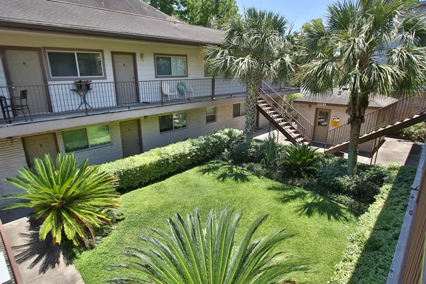 $1,245 | 1307 Welch Street, Unit 4, Houston, TX 77006