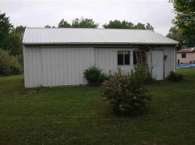 5054 East Mt Morris Road Mount Morris, MI 48458 - Photo 5 of 13 20198183-4.JPG