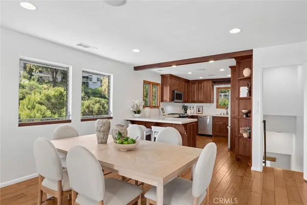 $2,495,000 | 991 Meadowlark Drive, Laguna Beach, CA 92651