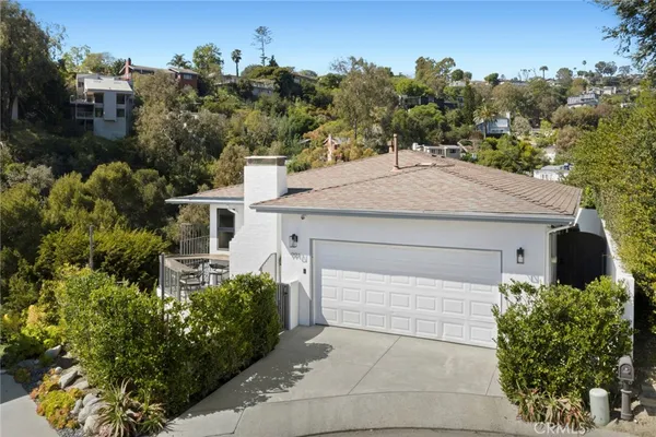 $2,495,000 | 991 Meadowlark Drive, Laguna Beach, CA 92651