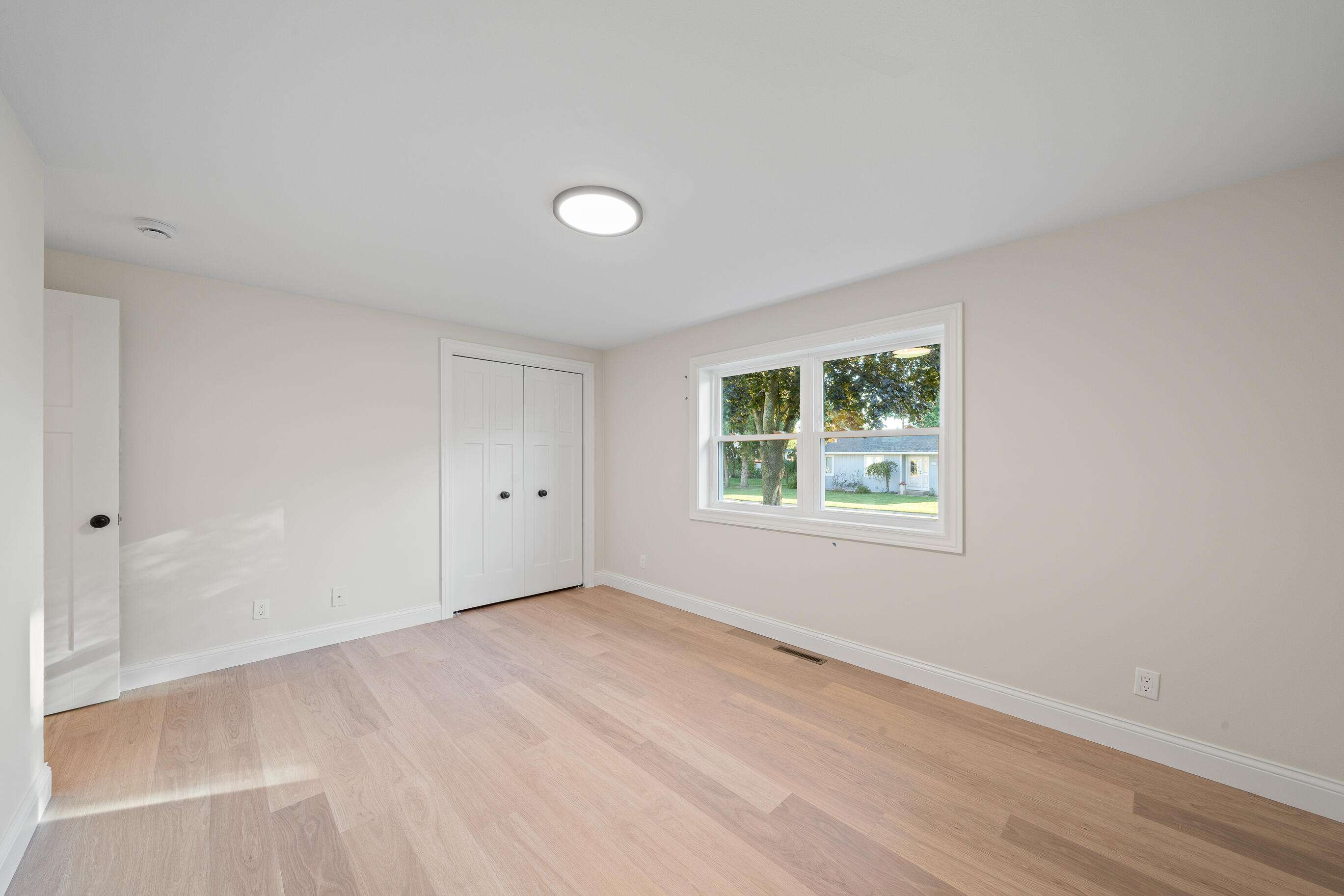 1018 Bonnie Brae Lane Lake Geneva, WI 53147 - Photo 23 of 64 Bedroom #2