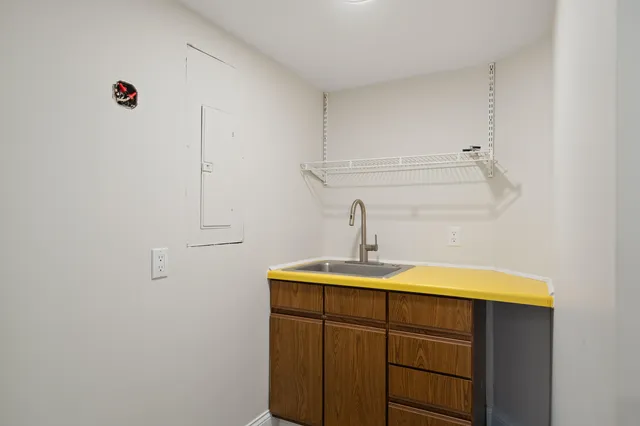 $3,000 | 1018 Bonnie Brae Lane, Lake Geneva, WI 53147