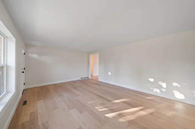 $3,000 | 1018 Bonnie Brae Lane, Lake Geneva, WI 53147