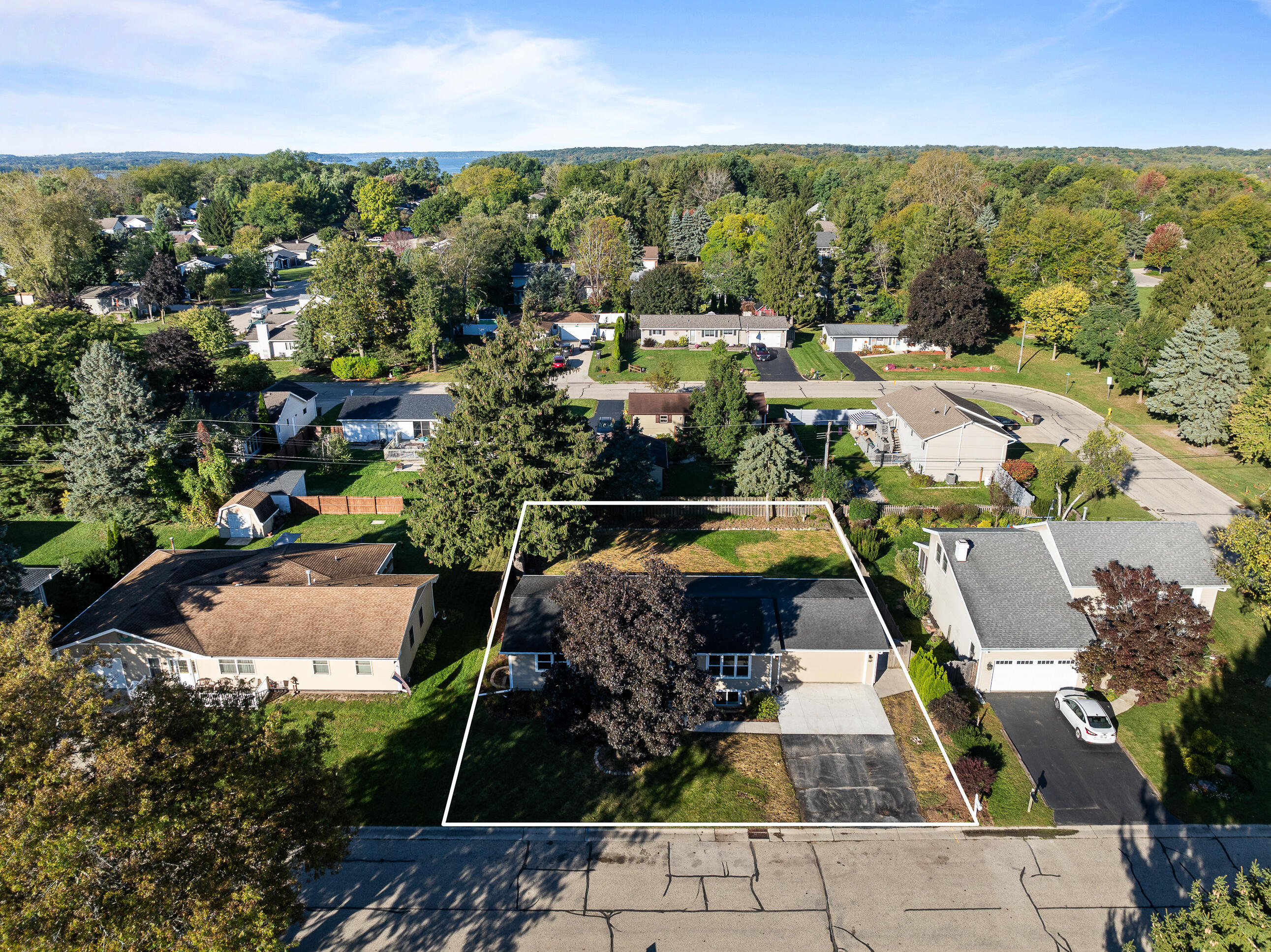 1018 Bonnie Brae Lane Lake Geneva, WI 53147 - Photo 62 of 64 Overview of home