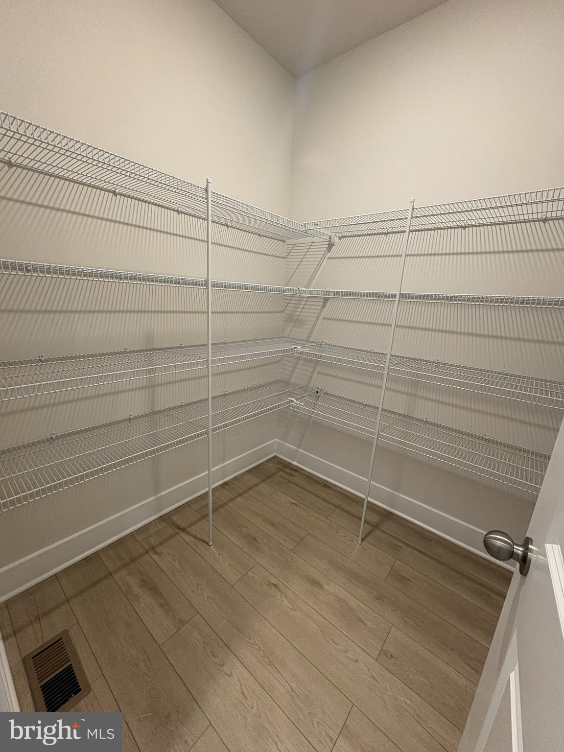 7701 River Reach Road Baltimore, MD 21244 - Photo 6 of 14 Pantry