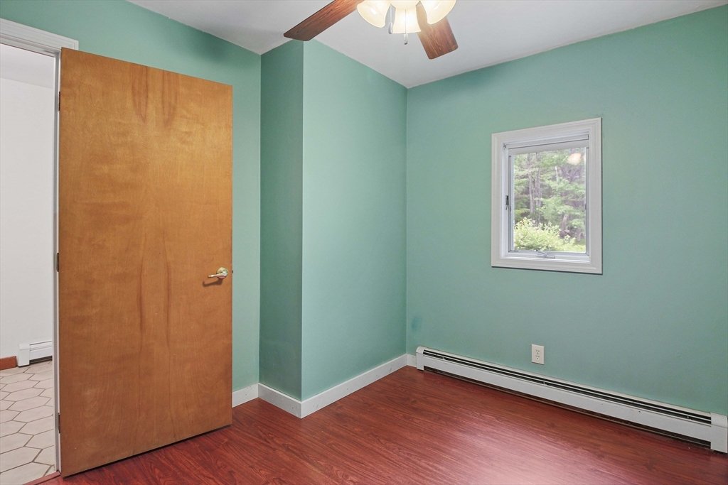 856 North Main Street Orange, MA 01364 - Photo 27 of 33