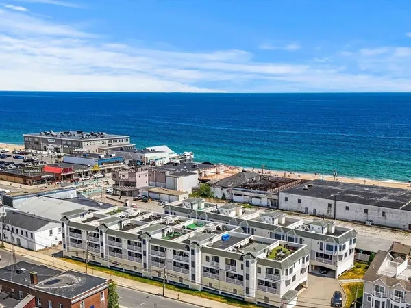 $499,900 | 11 Railroad Avenue, Unit B4, Salisbury, MA 01952