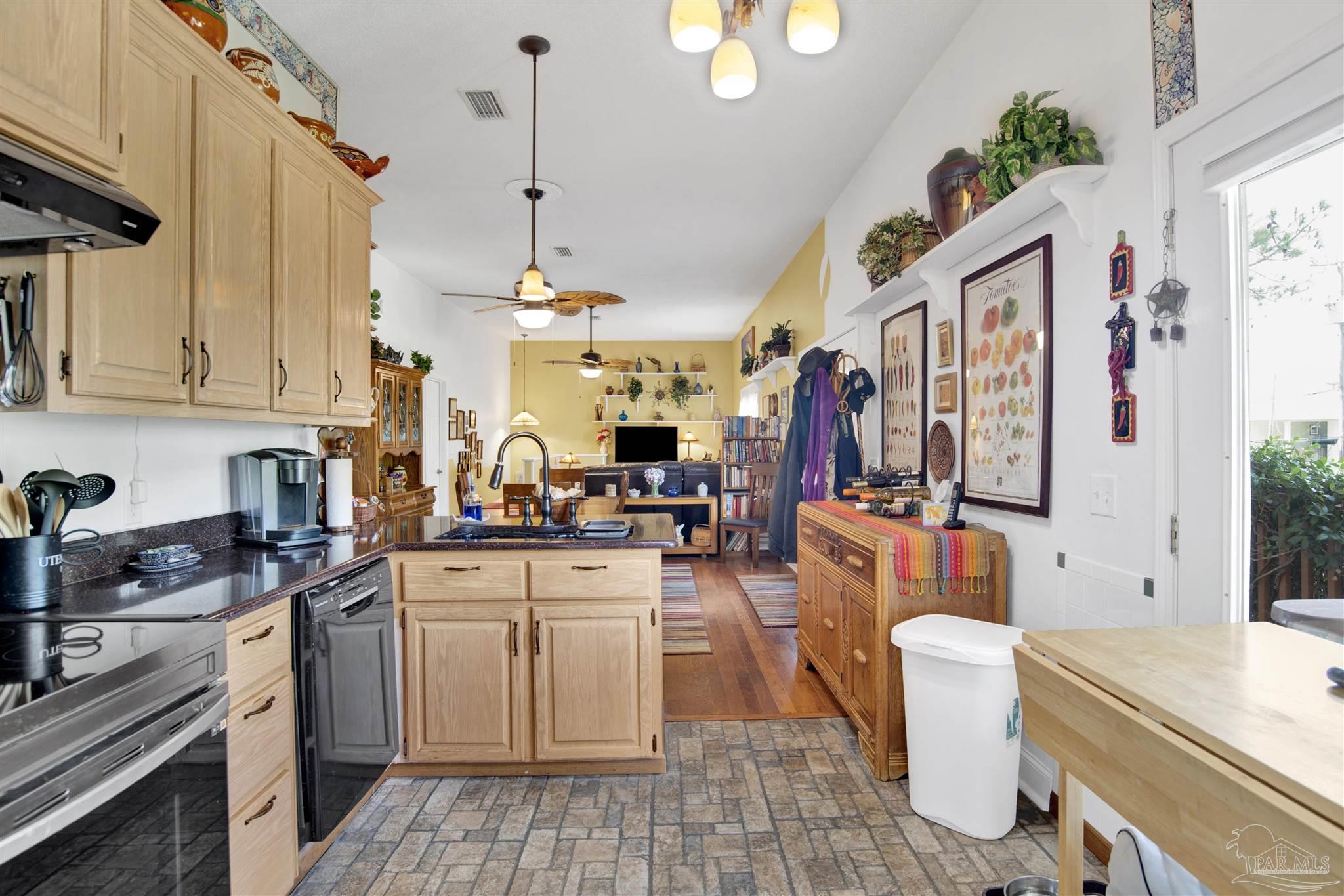 14265 Gorham Road Pensacola, FL 32507 - Photo 7 of 46 Gallery Image 7