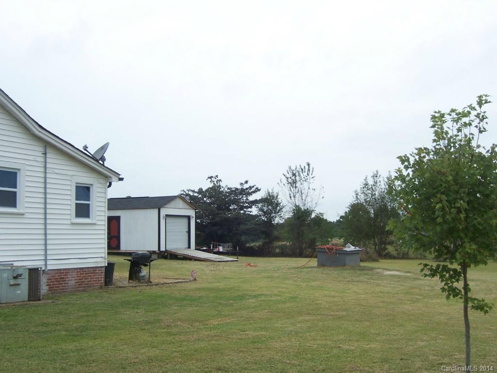 1355 Philbeck Road York, SC 29745 - Photo 3 of 10