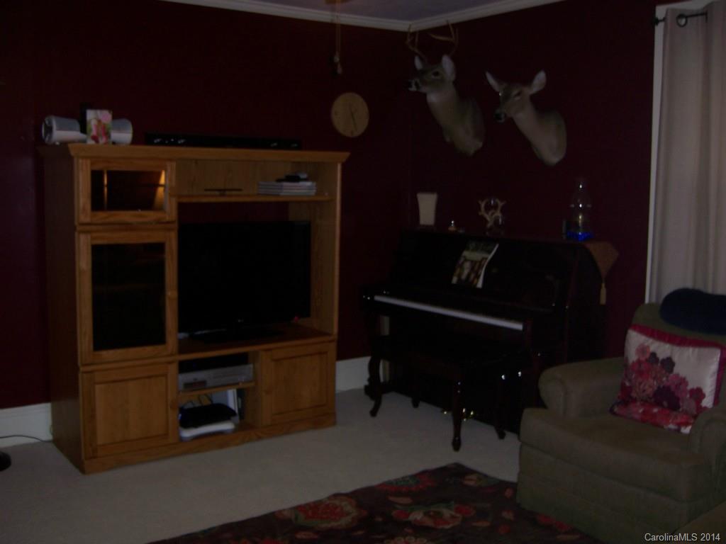 1355 Philbeck Road York, SC 29745 - Photo 5 of 10