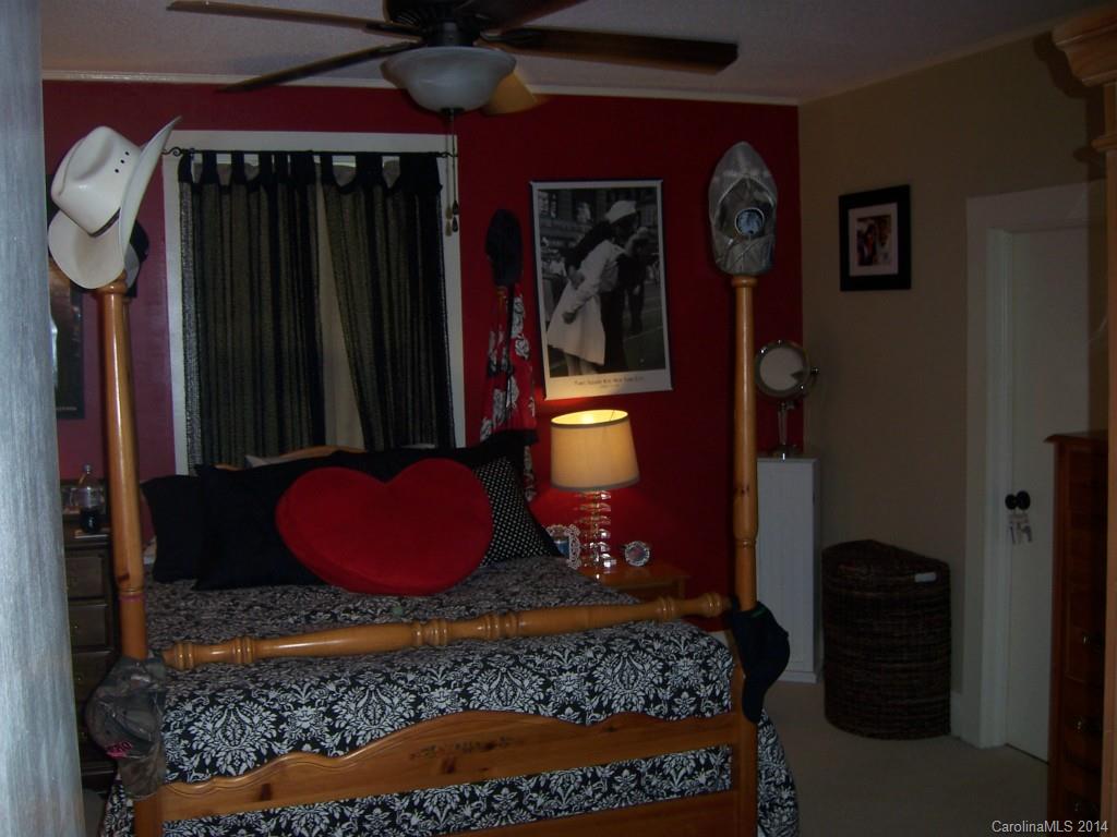 1355 Philbeck Road York, SC 29745 - Photo 8 of 10