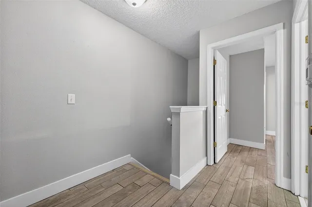 $2,000 | 12343 Country White Circle, Tampa, FL 33635