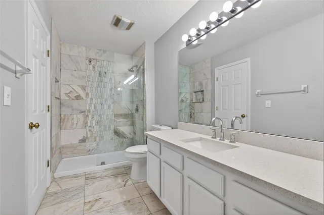 $2,000 | 12343 Country White Circle, Tampa, FL 33635