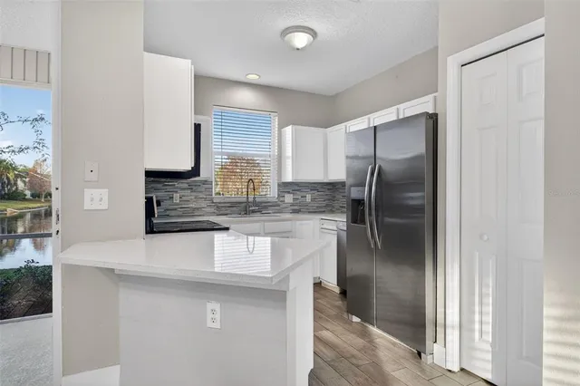 $2,000 | 12343 Country White Circle, Tampa, FL 33635