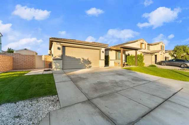 $585,000 | 84458 Calle Larriva, Coachella, CA 92236