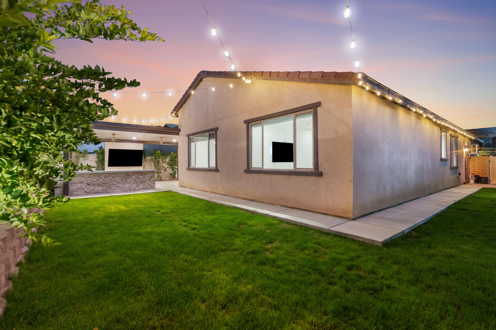 84458 Calle Larriva Coachella, CA 92236 - Photo 39 of 43 a view of a back yard of the house